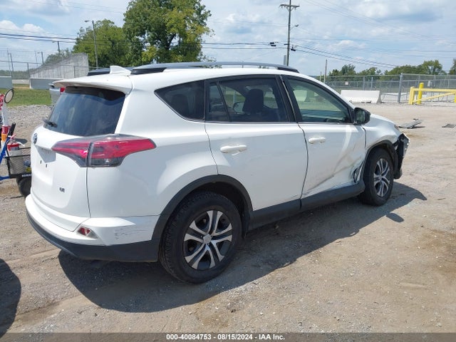 Toyota RAV4 LE 2017 JTMZFREV9HJ122134 Image 4