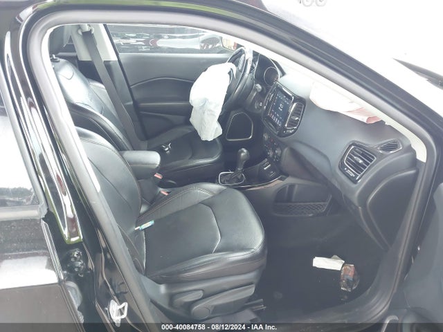 3C4NJCCBXLT198529 Jeep Compass Limited Fwd