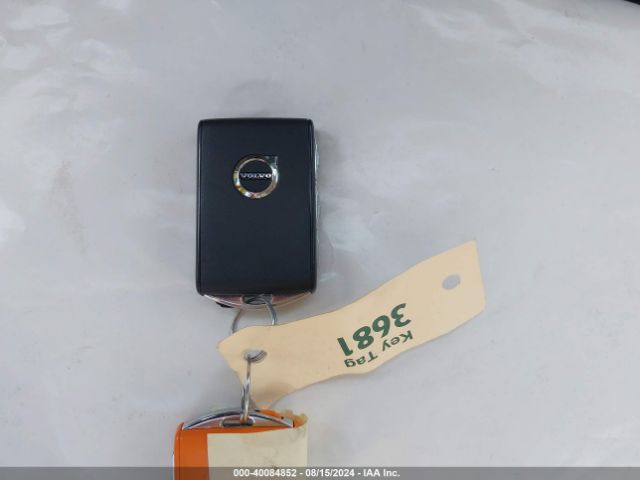 7JRL12FL4RG313131 Volvo S60 B5 Plus Dark Theme
