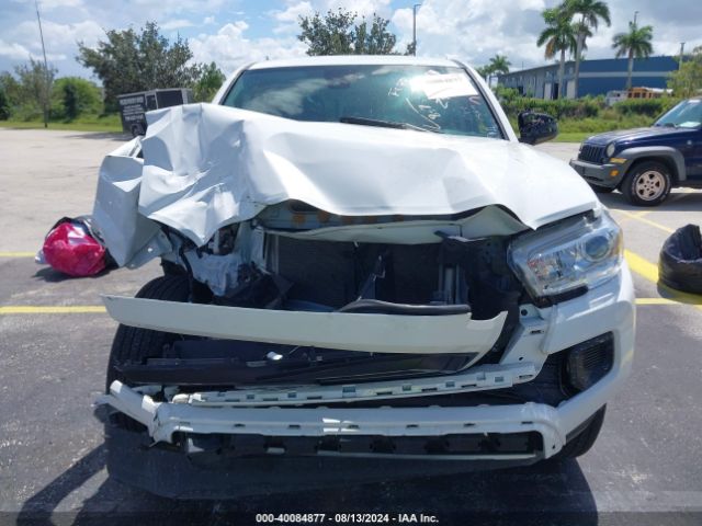 3TYAX5GN4NT062976 Toyota Tacoma Sr