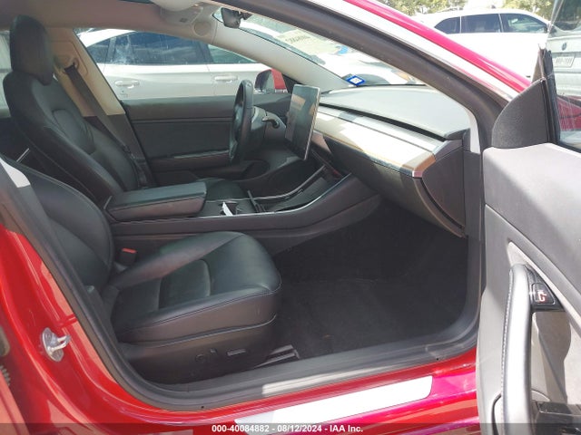 5YJ3E1EB0KF442070 Tesla Model 3 Long Range/performance