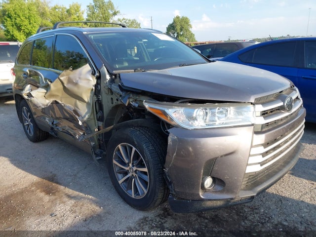Toyota Highlander Xle 2019 5TDJZRFH3KS578900 Image 6