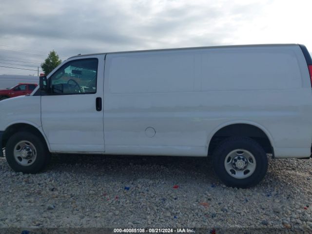 1GCWGAFP2M1161062 Chevrolet Express Cargo Rwd 2500 Regular Wheelbase Wt