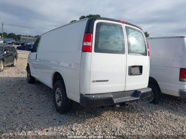 1GCWGAFP2M1161062 Chevrolet Express Cargo Rwd 2500 Regular Wheelbase Wt