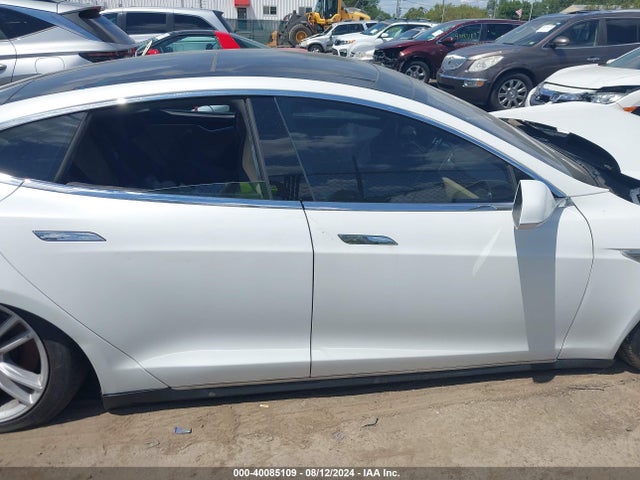 Tesla Model S 90d/p100d/p85d/p90d 2016 5YJSA1E47GF122597 Image 12