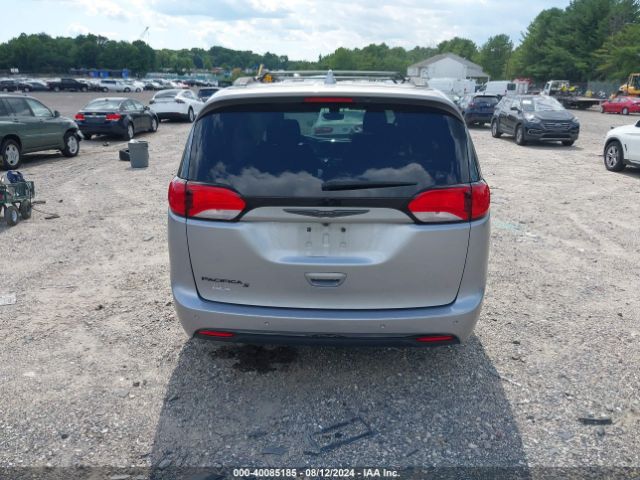 2C4RC1EG5JR158190 Chrysler Pacifica Touring L Plus