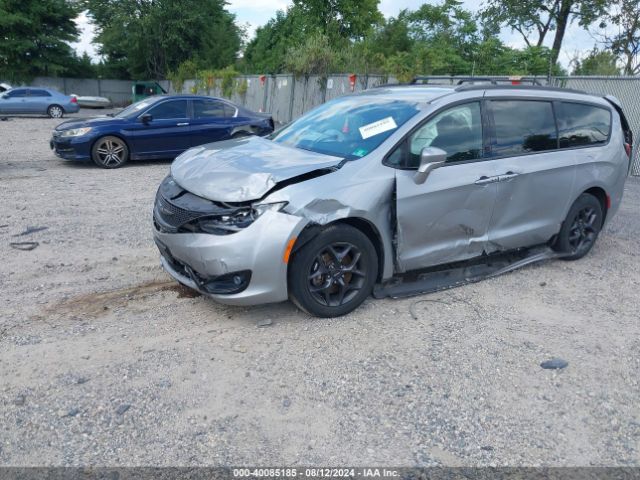 2C4RC1EG5JR158190 Chrysler Pacifica Touring L Plus