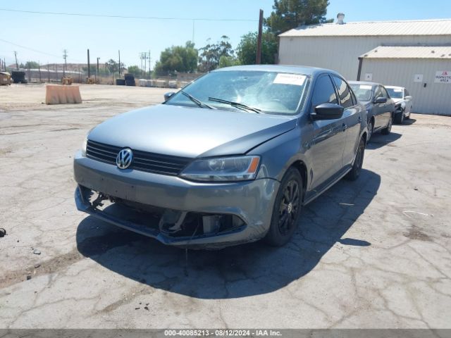 3VW2K7AJ0EM404758 Volkswagen Jetta 2.0l S