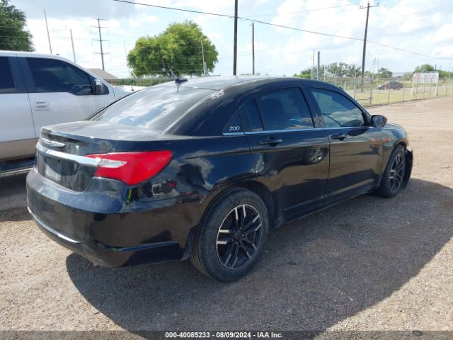 1C3CCBBG8EN105698 Chrysler 200 Touring