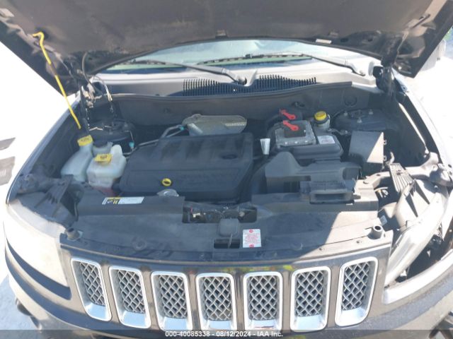 1C4NJCEB4FD367113 Jeep Compass Latitude