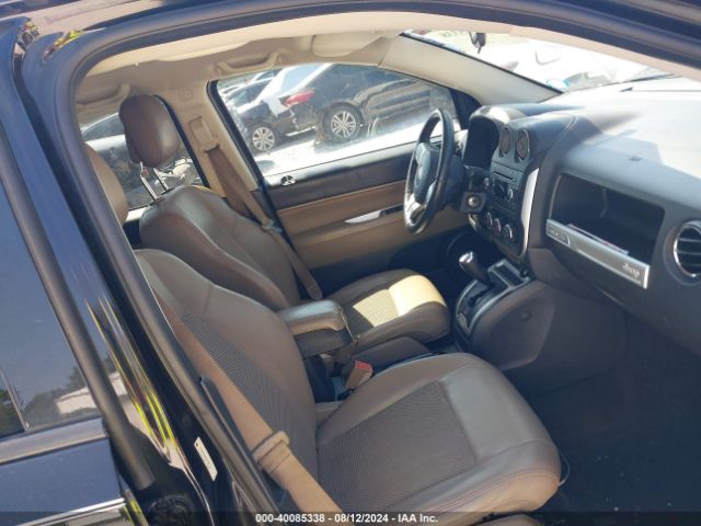 1C4NJCEB4FD367113 Jeep Compass Latitude