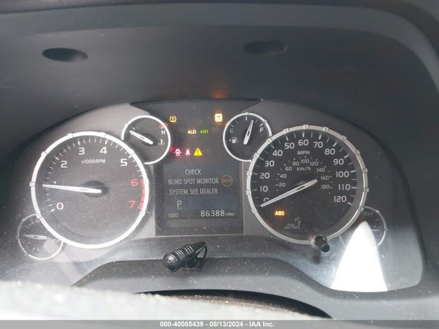 5TFHY5F10EX329028 Toyota Tundra Limited 5.7l V8