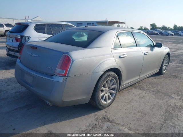 2C3CCAEG0EH379881 Chrysler 300C