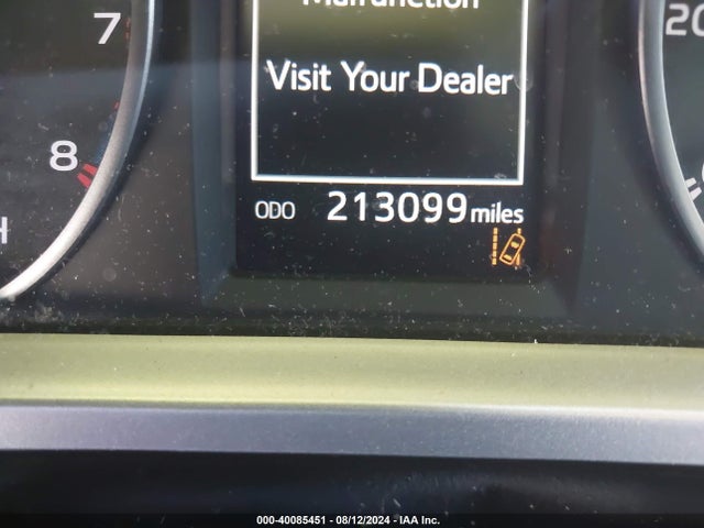 Toyota RAV4 LE 2018 JTMBFREVXJJ213694 Image 15