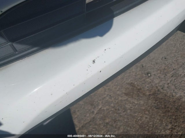 Toyota RAV4 LE 2018 JTMBFREVXJJ213694 Image 6