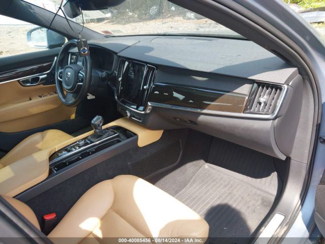 LVY982MK3JP040114 Volvo S90 T5 Momentum