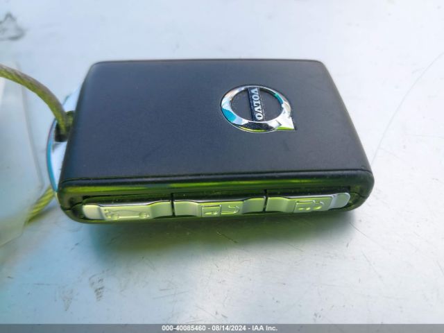 7JRL12TK2RG295028 Volvo S60 B5 Core Dark Theme