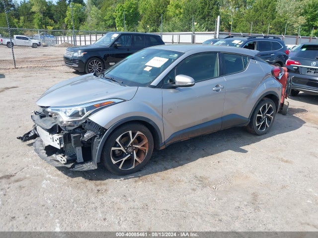 Toyota C-HR XLE 2019 JTNKHMBX7K1036053 Image 2