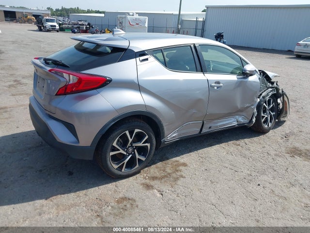 Toyota C-HR XLE 2019 JTNKHMBX7K1036053 Image 4