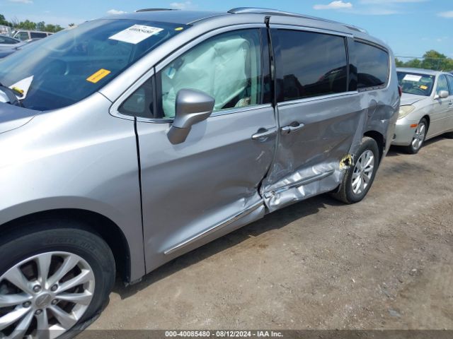 2C4RC1BG5KR685412 Chrysler Pacifica Touring L