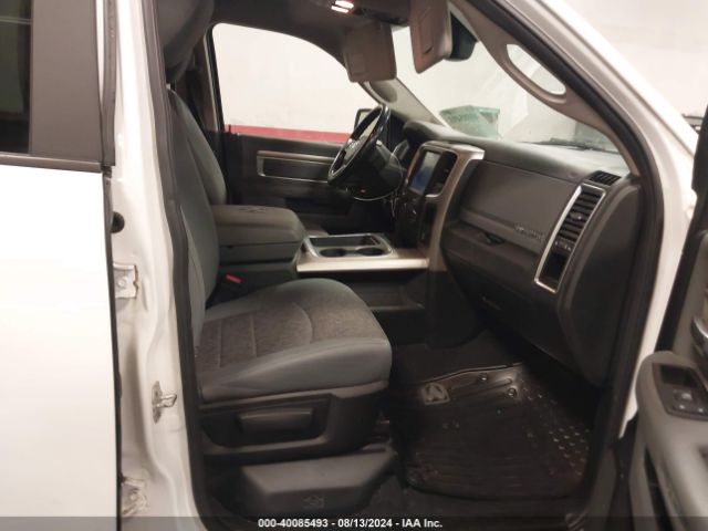 1C6RR7LG7JS224118 RAM 1500 Big Horn  4x4 5'7 Box
