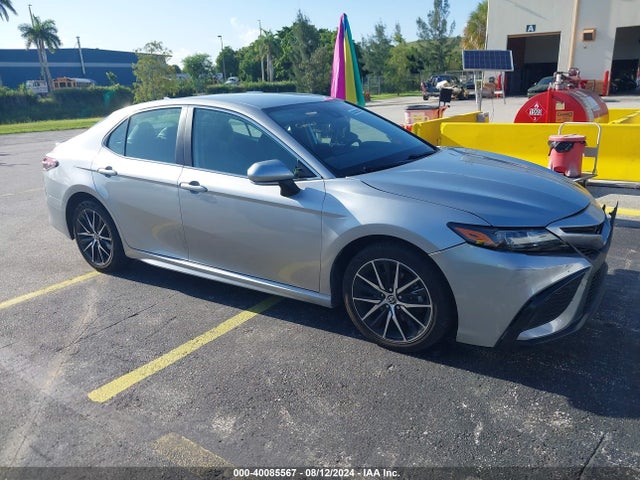 Toyota CAMRY SE 2022 4T1G11AK9NU704100 головне зображення
