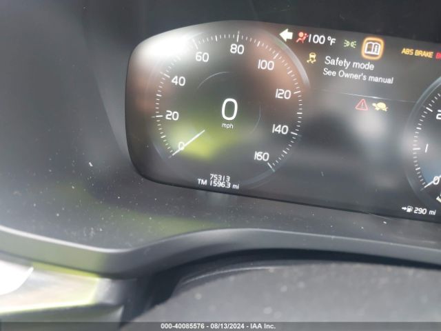 7JRA22TK3KG017443 Volvo S60 T6 Momentum