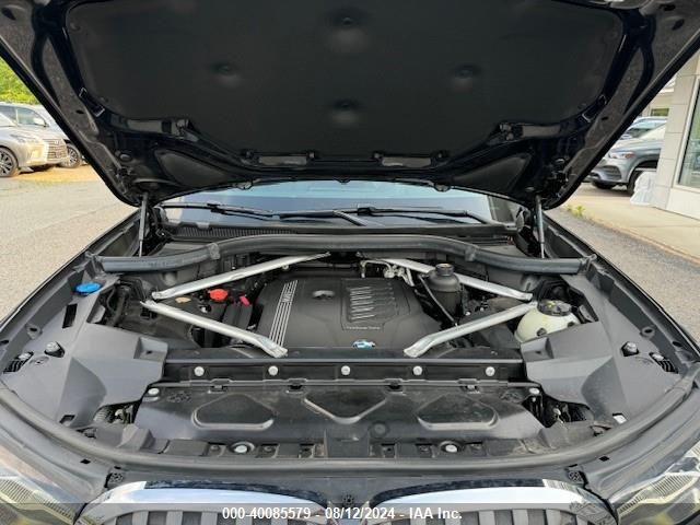 5UXCW2C52KL085034 BMW X7 Xdrive40i