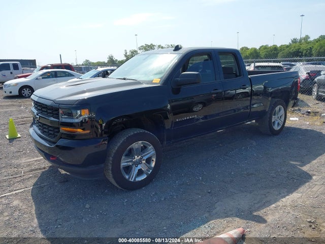 Chevrolet Silverado 1500 Custom 2018 1GCVKPEC8JZ153914 Image 2