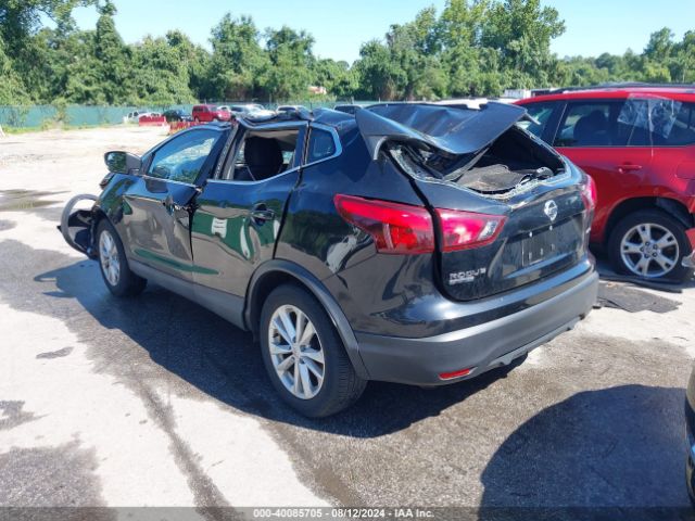 JN1BJ1CR8JW267281 Nissan Rogue Sport S