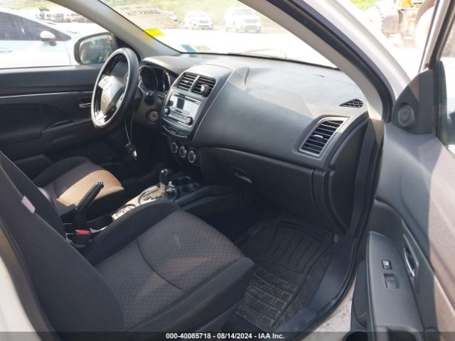JA4AR3AU8HZ060798 Mitsubishi Outlander Sport 2.0 Es