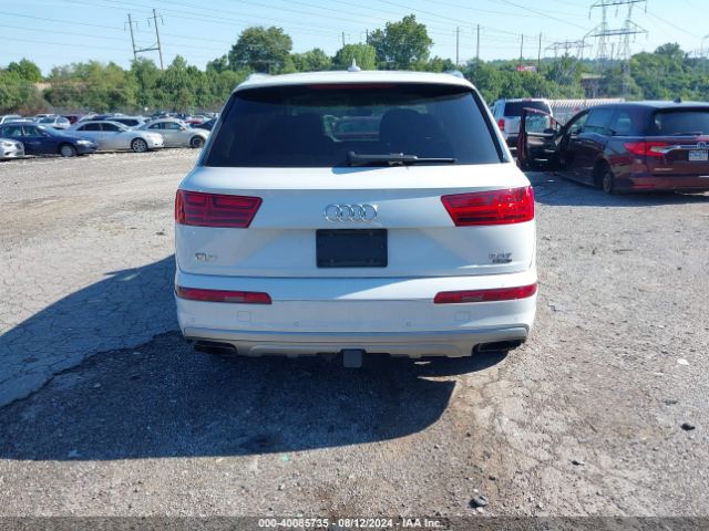 WA1VAAF7XJD016742 Audi Q7 3.0t Premium