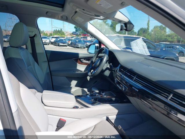 WA1VAAF7XJD016742 Audi Q7 3.0t Premium