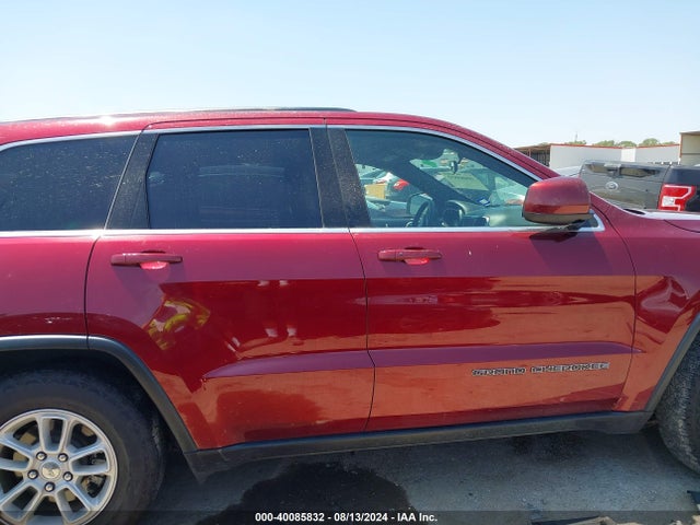 1C4RJEAG5JC383236 Jeep Grand Cherokee Laredo 4x2