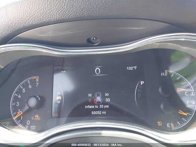 1C4RJEAG5JC383236 Jeep Grand Cherokee Laredo 4x2