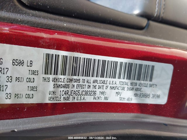 1C4RJEAG5JC383236 Jeep Grand Cherokee Laredo 4x2