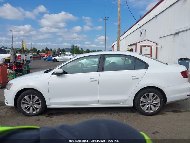 3VWD67AJ0GM339202 Volkswagen Jetta 1.4t Se