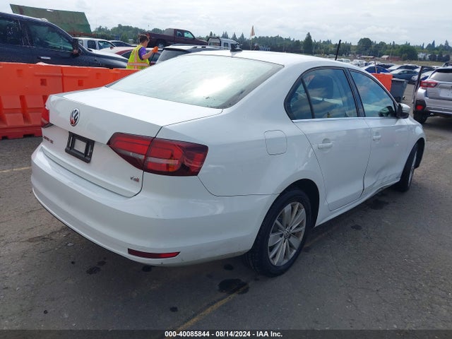 3VWD67AJ0GM339202 Volkswagen Jetta 1.4t Se