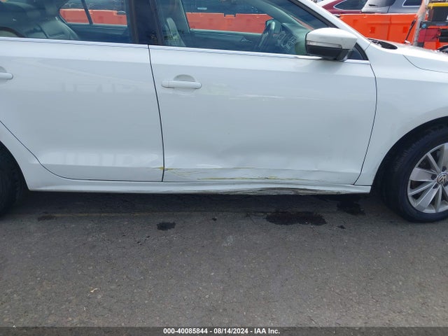 3VWD67AJ0GM339202 Volkswagen Jetta 1.4t Se