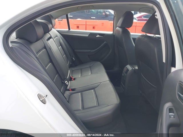3VWD67AJ0GM339202 Volkswagen Jetta 1.4t Se