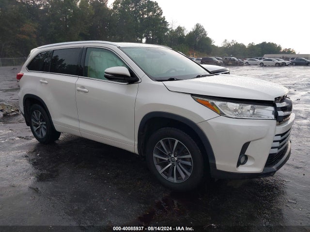 2018 5TDKZRFH9JS533317 main image