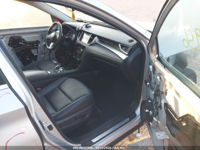 3PCAJ5M38KF130986 Infiniti Qx50 Luxe
