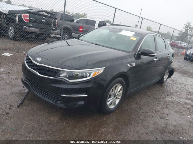 KIA Optima Lx 2018 5XXGT4L38JG213314 Image 2