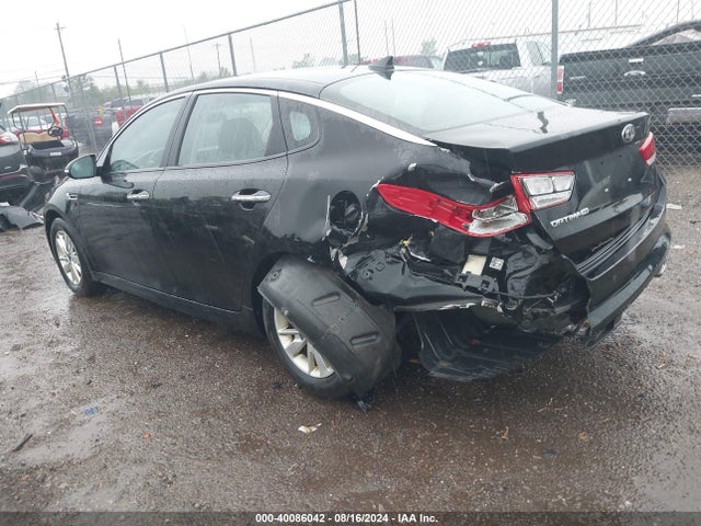 KIA Optima Lx 2018 5XXGT4L38JG213314 Image 3