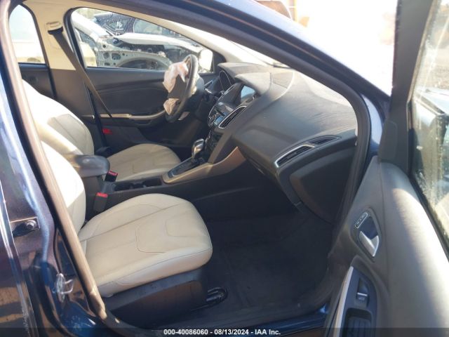 1FADP3J23JL280923 Ford Focus Titanium