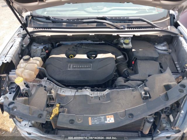 5LMCJ1D98GUJ27650 Lincoln Mkc Premier