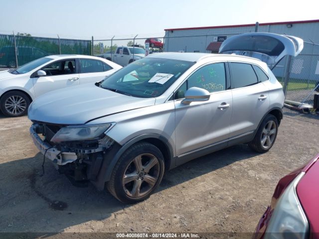 5LMCJ1D98GUJ27650 Lincoln Mkc Premier