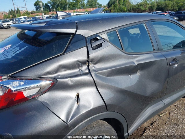 Toyota C-HR XLE 2019 NMTKHMBX4KR075706 Image 6