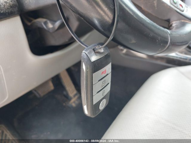 5XYKW4A72FG578713 KIA Sorento Sx V6