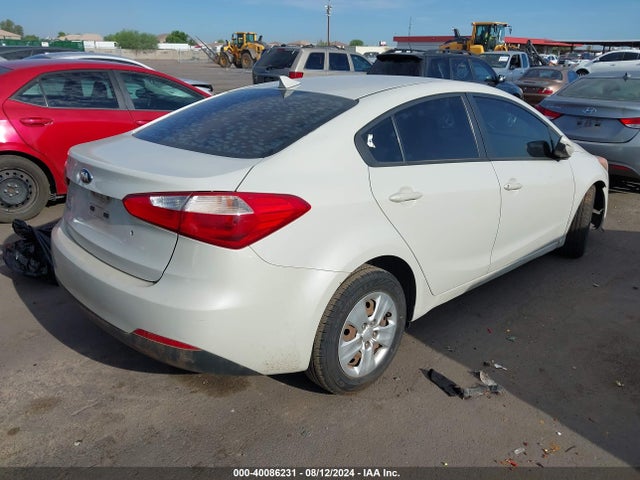 KIA FORTE LX 2015 KNAFK4A6XF5379578 Image 4